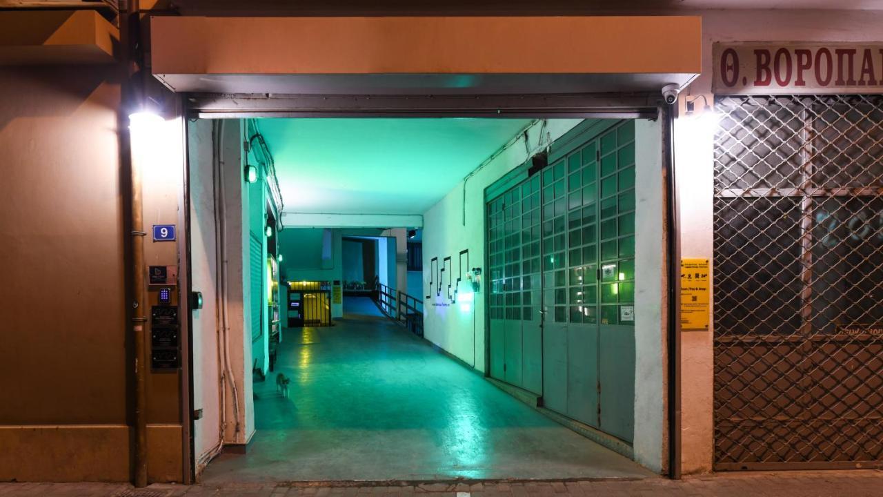 Monastiraki Factory Citycenter- Unspoiled Athens Apartments Buitenkant foto